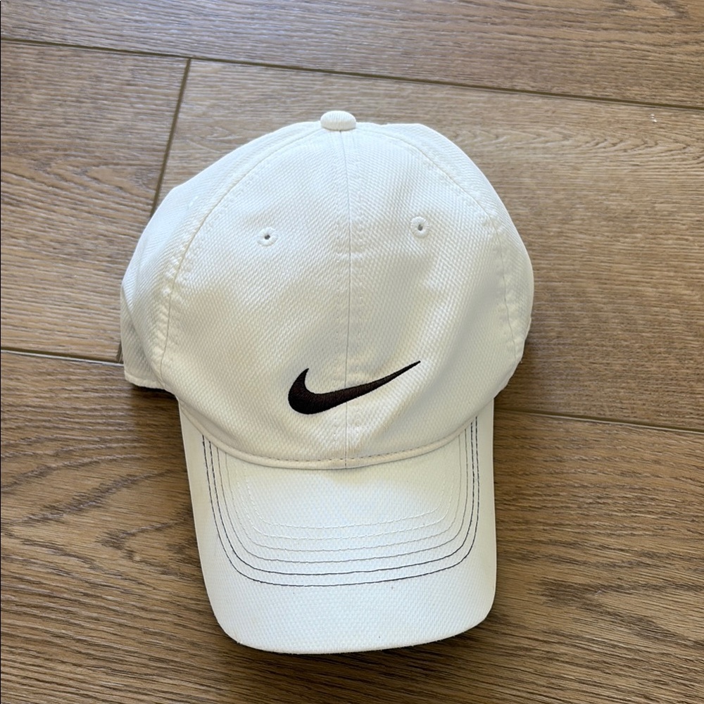 Nike White Hat Cap Unisex